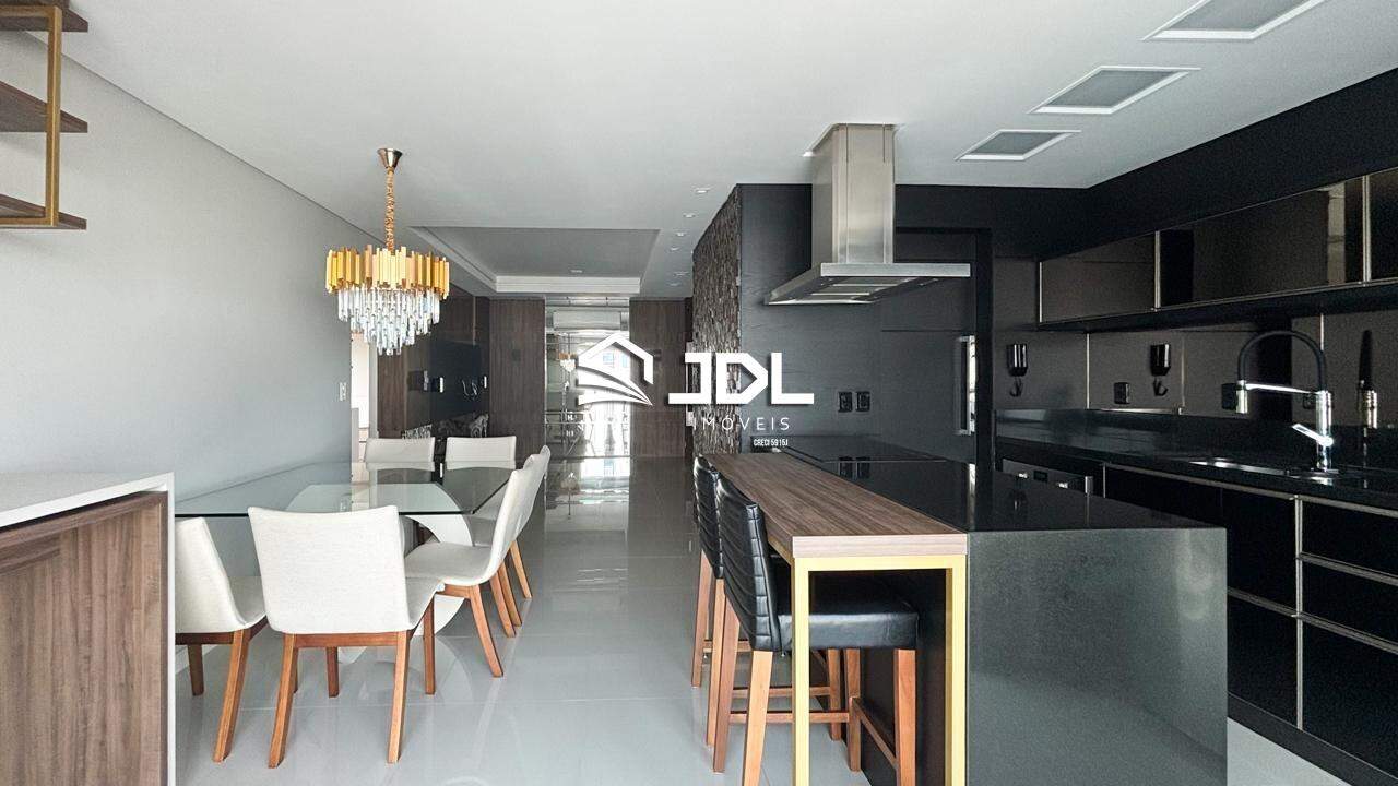 Apartamento à venda no bairro Vila Nova: 