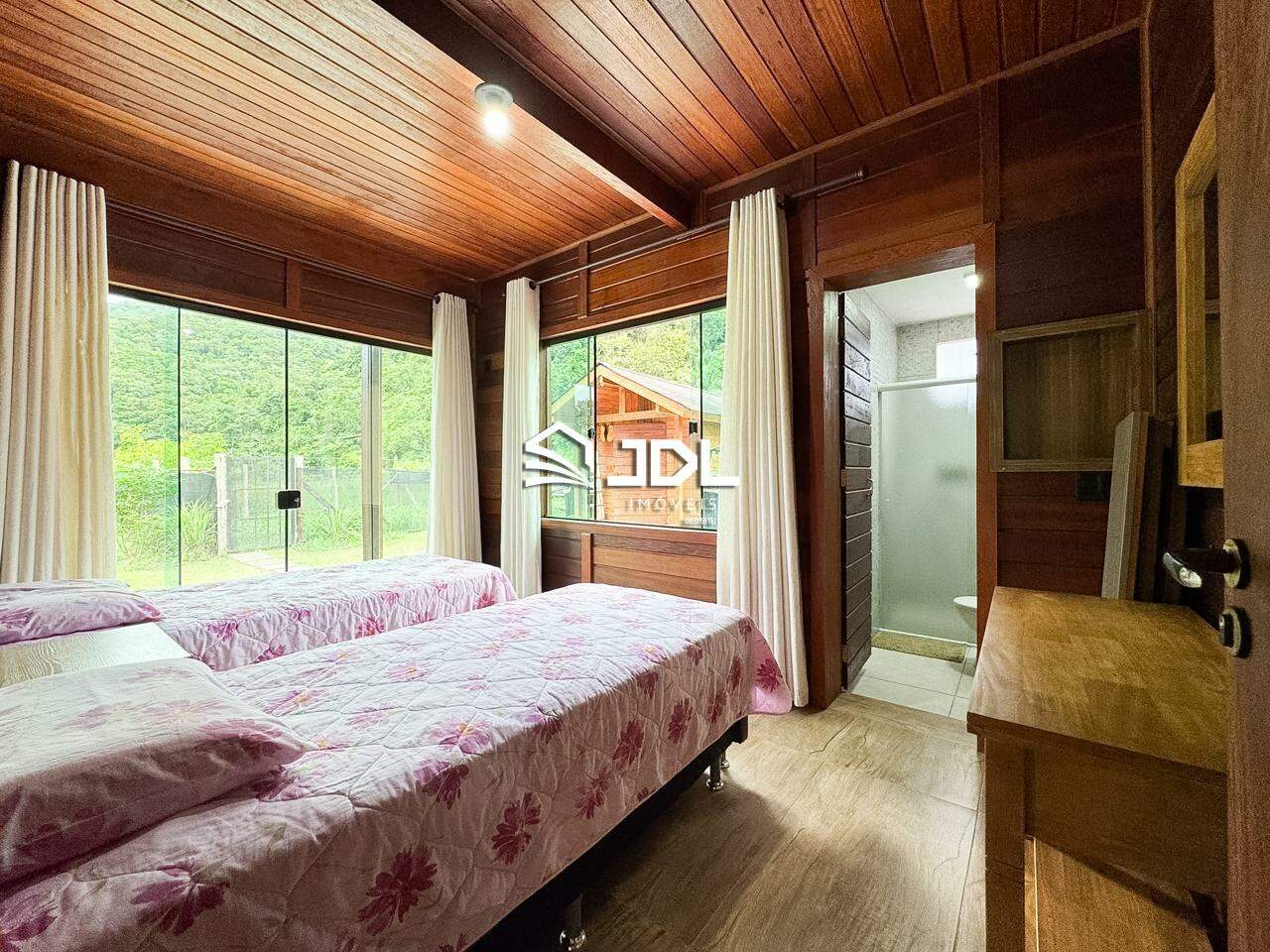 Sítio à venda no bairro Encano: 