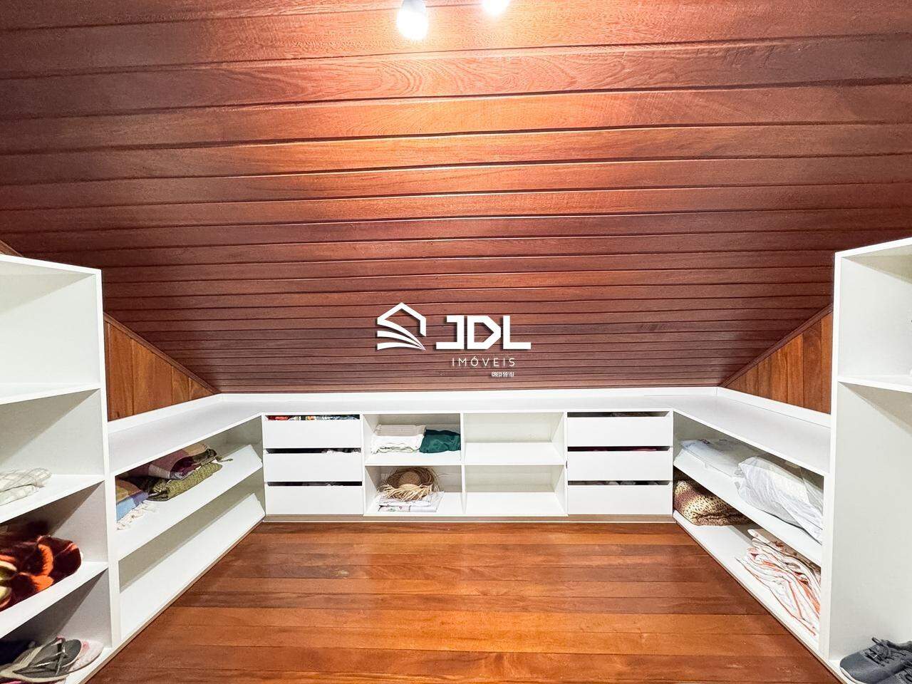 Sítio à venda no bairro Encano: 