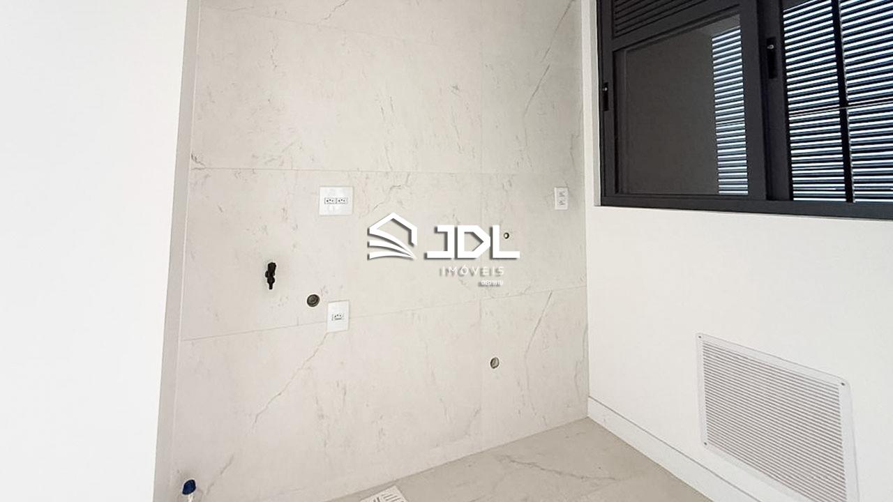 Apartamento à venda no bairro Velha: 