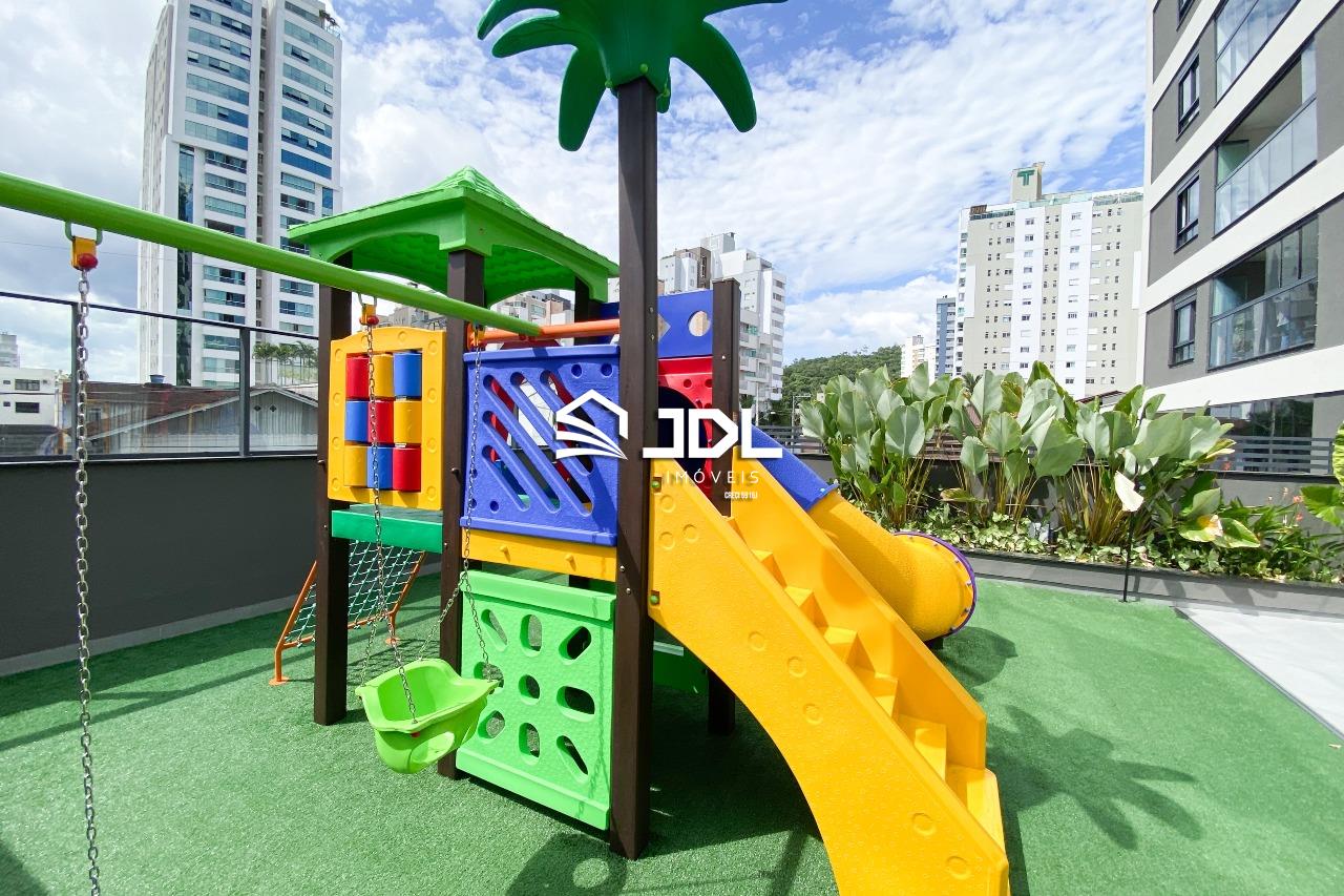 Apartamento à venda no bairro Velha: 