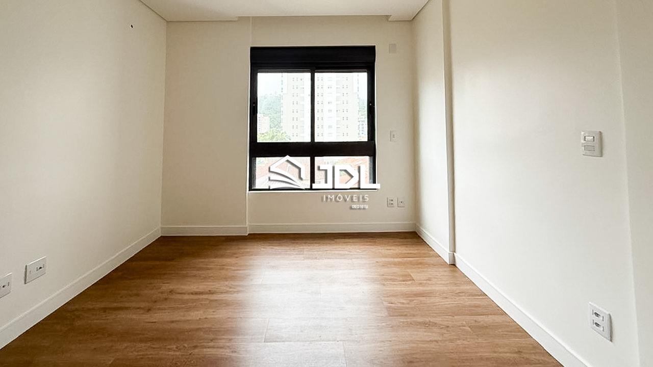 Apartamento à venda no bairro Velha: 