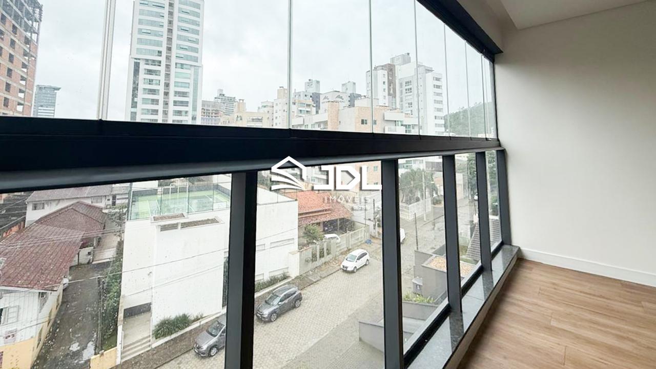 Apartamento à venda no bairro Velha: 