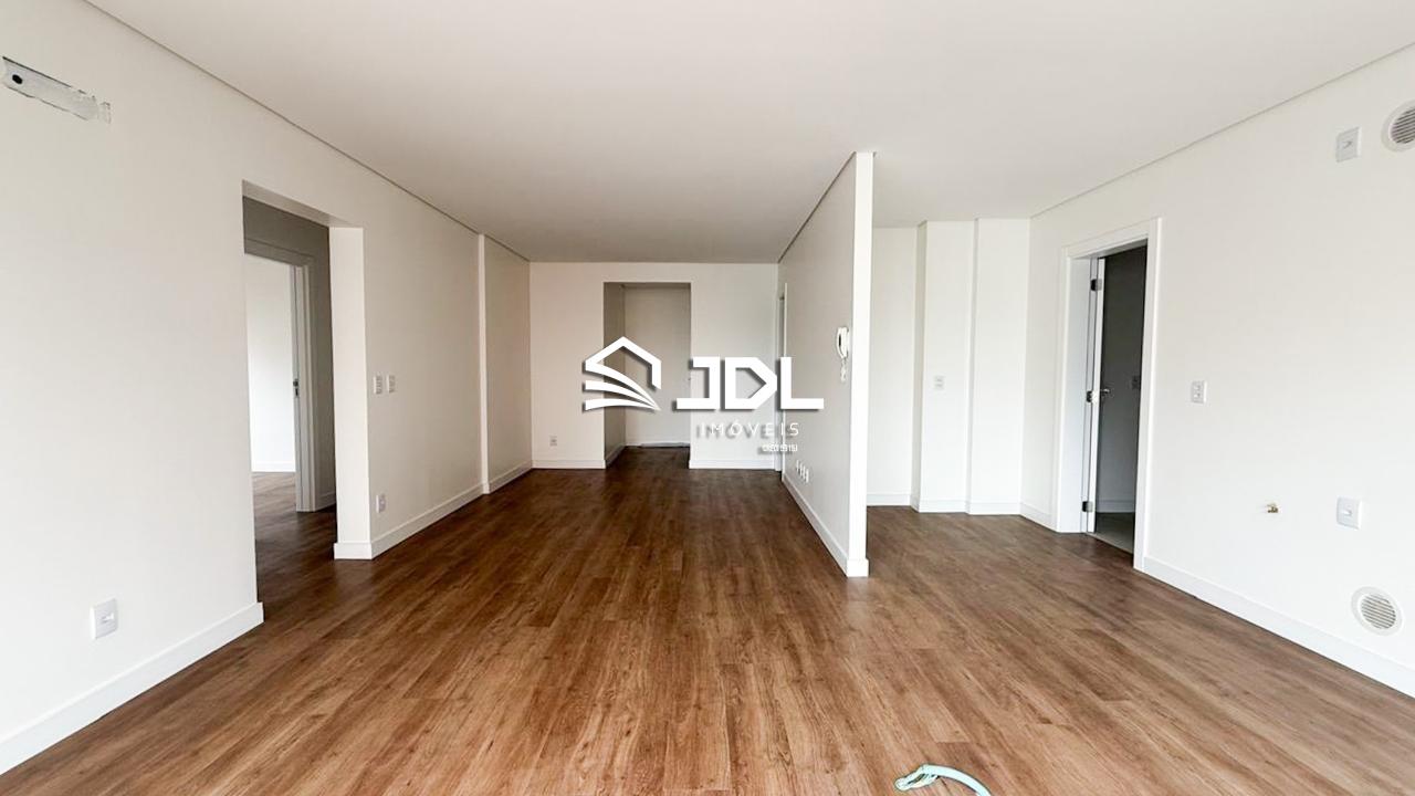 Apartamento à venda no bairro Velha: 