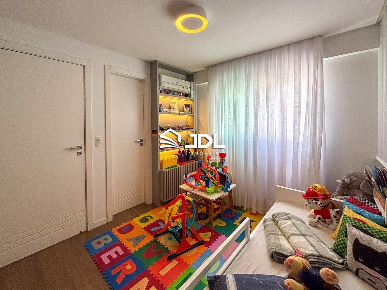 Apartamento à venda no bairro Vila Nova: 