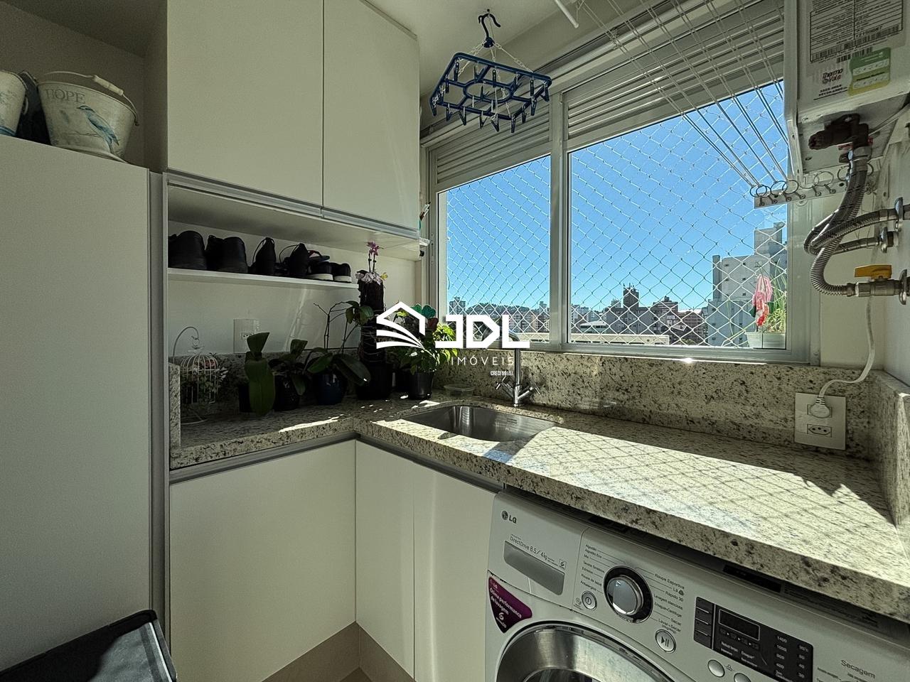 Apartamento à venda no bairro Vila Nova: 