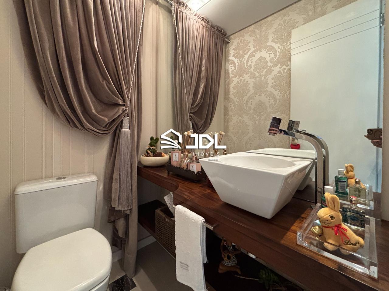 Apartamento à venda no bairro Vila Nova: 