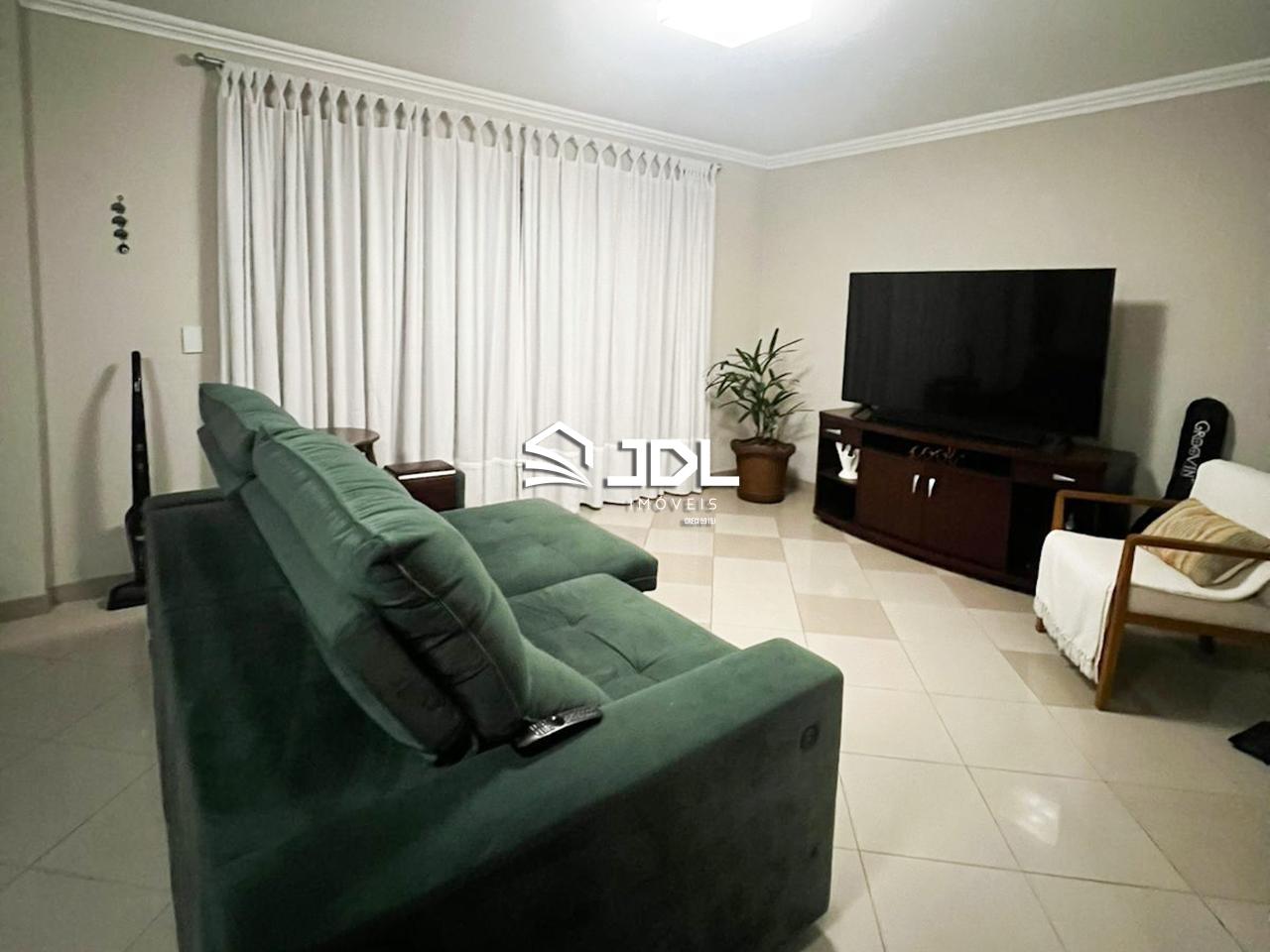 Apartamento à venda no bairro Velha: 