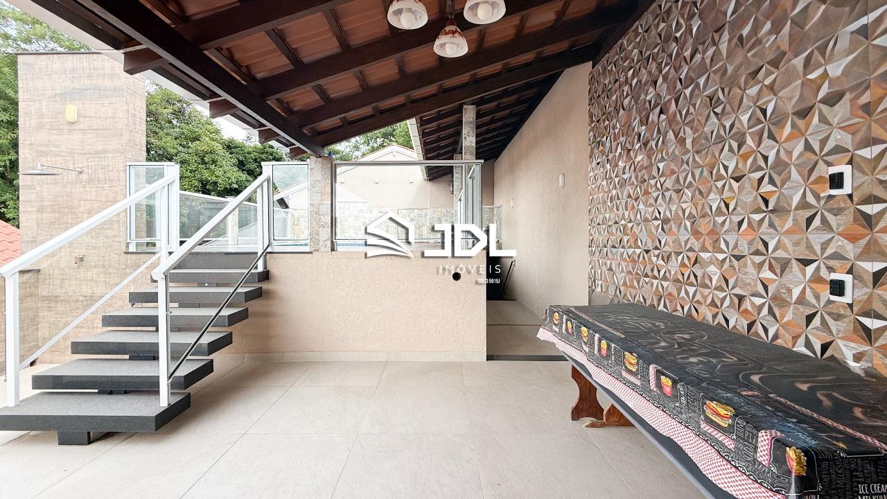 Casa à venda no bairro Velha: 