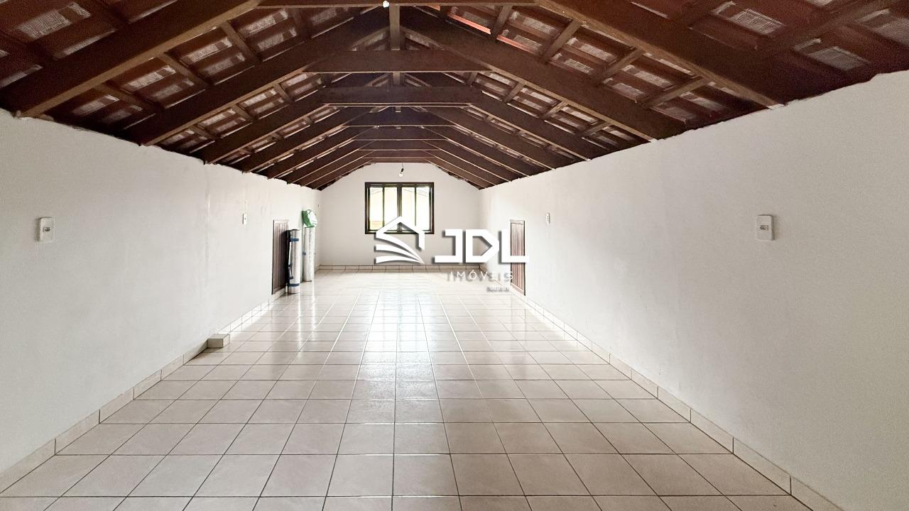 Casa à venda no bairro Velha: 