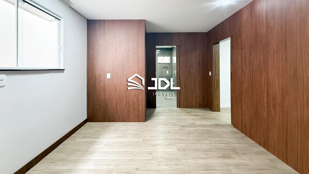 Casa à venda no bairro Velha: 