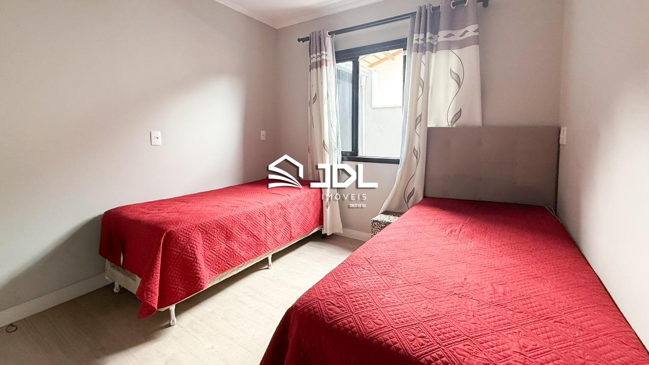 Casa à venda no bairro Velha: 