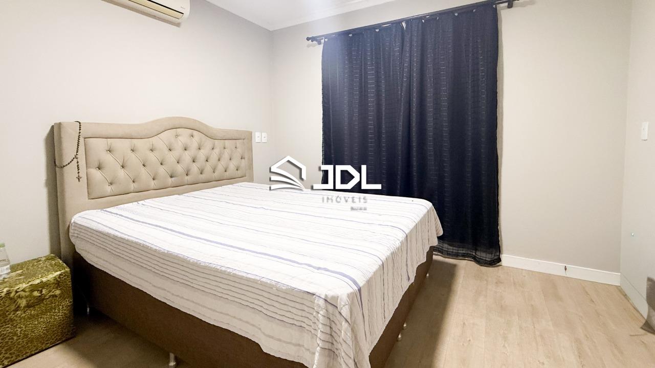 Casa à venda no bairro Velha: 