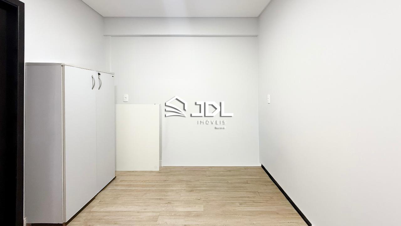 Casa à venda no bairro Velha: 