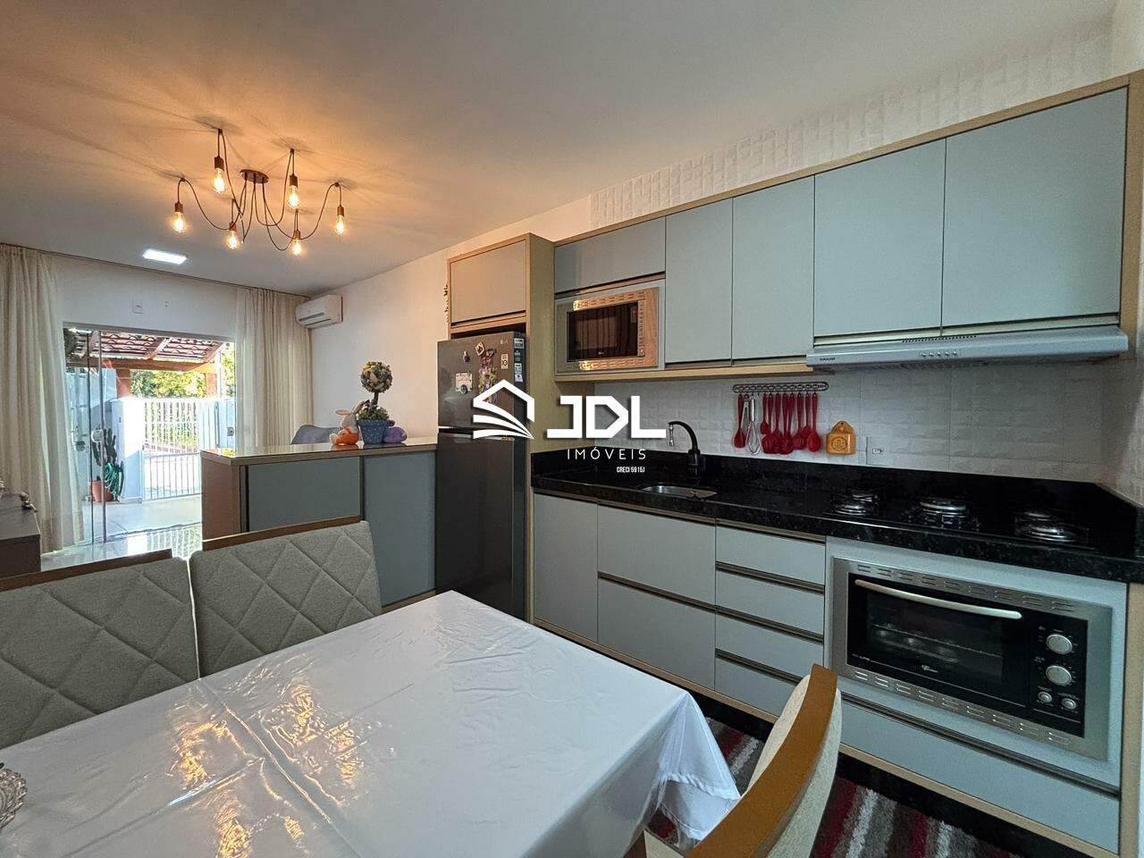 Casa à venda no bairro Velha: 