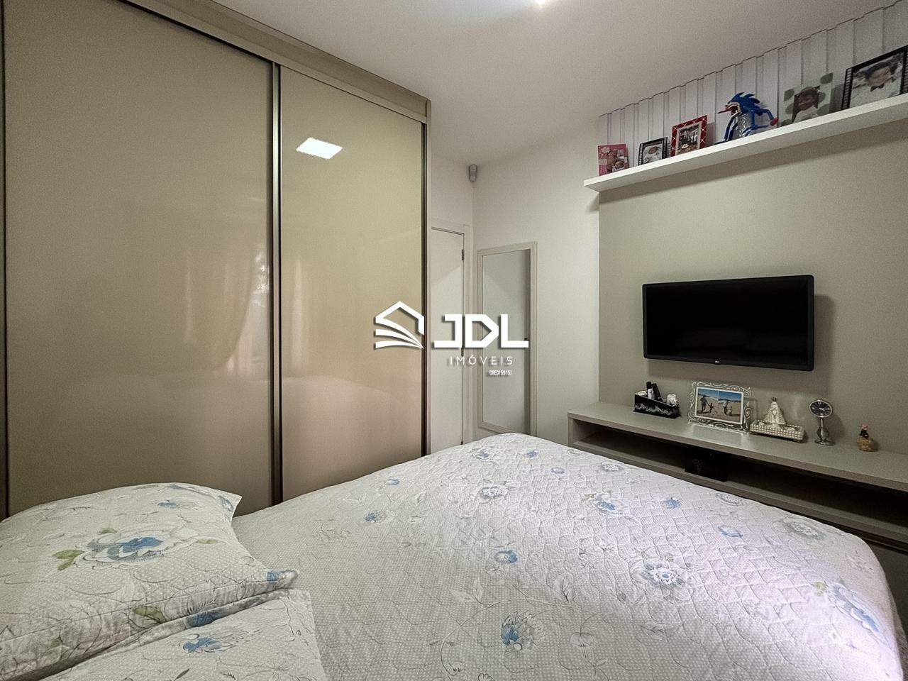 Casa à venda no bairro Velha: 