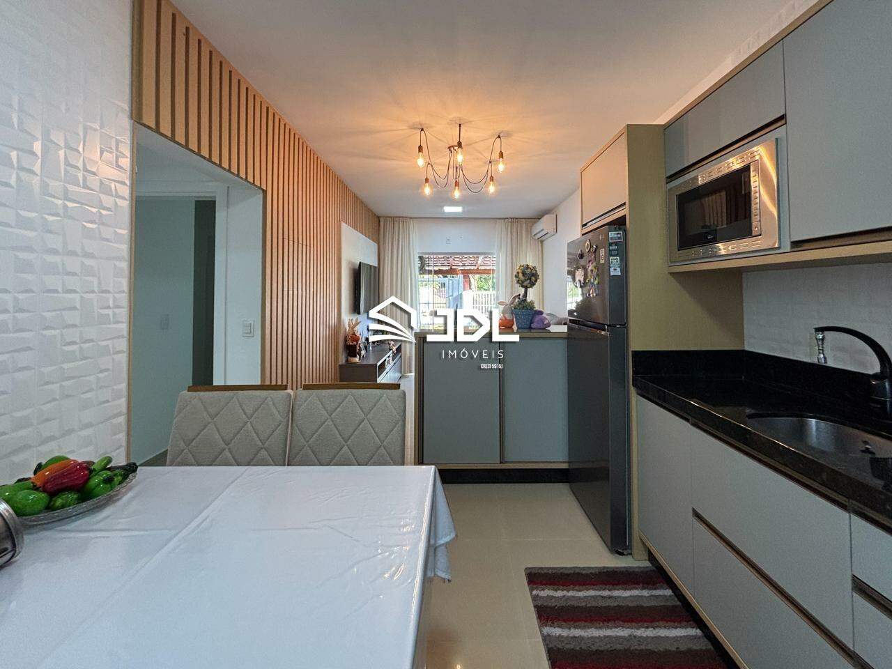 Casa à venda no bairro Velha: 