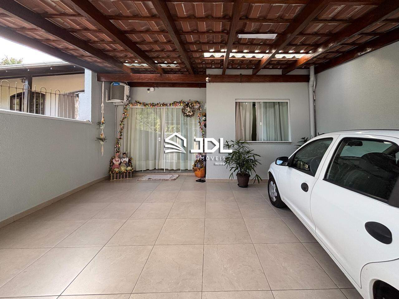 Casa à venda no bairro Velha: 