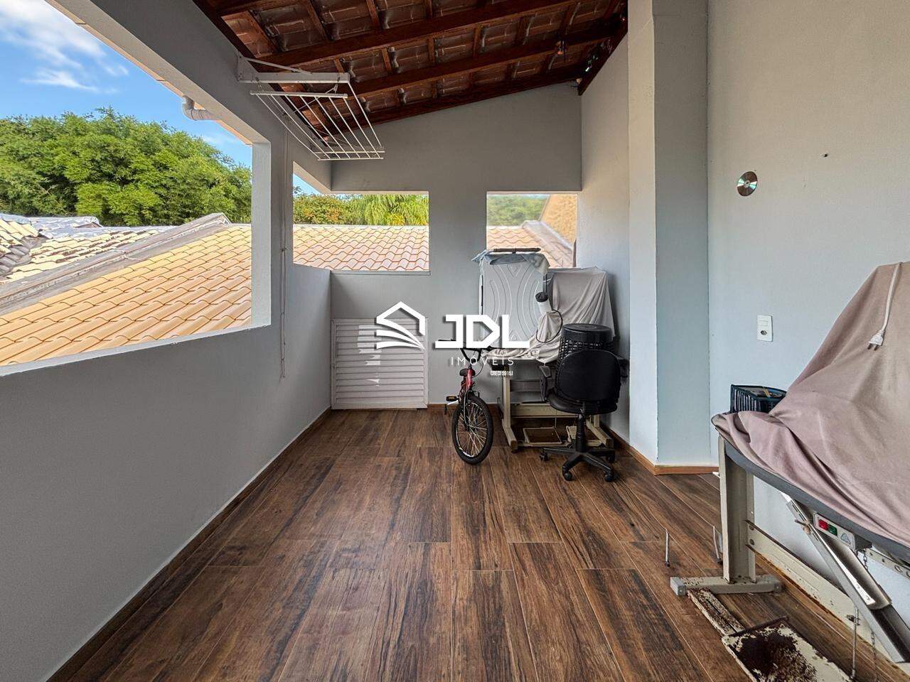 Casa à venda no bairro Velha: 