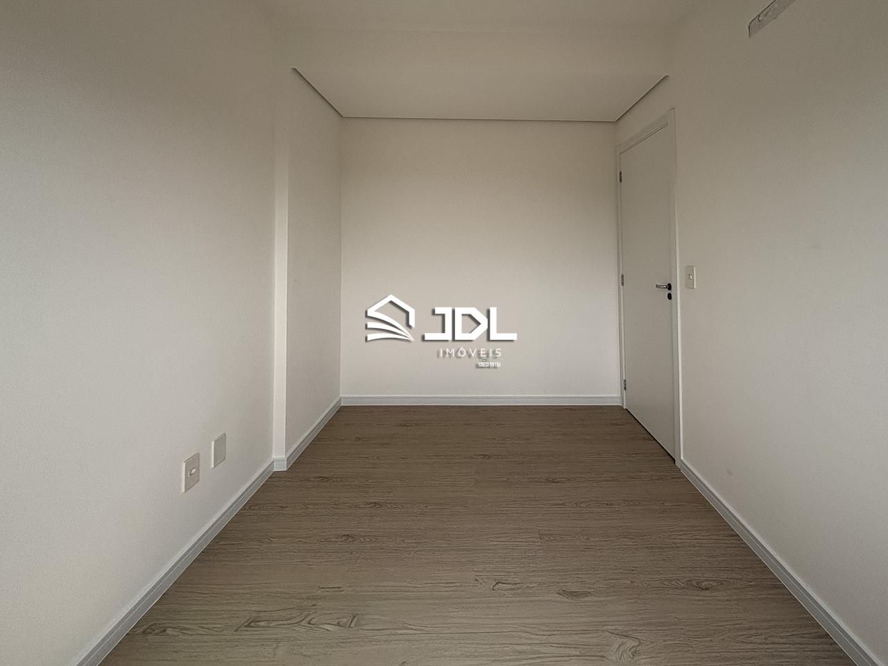 Apartamento à venda no bairro Velha: 