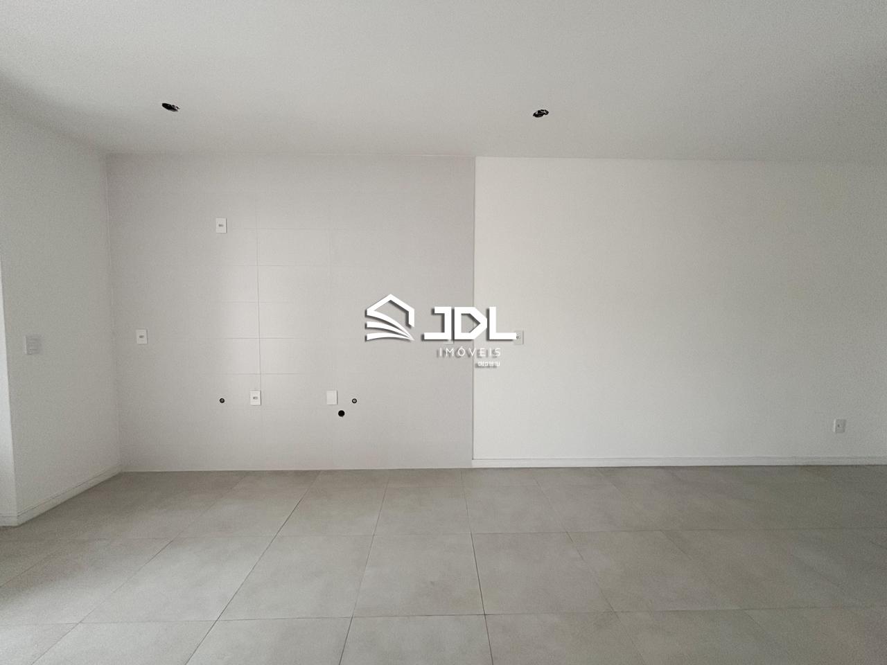 Apartamento à venda no bairro Velha: 