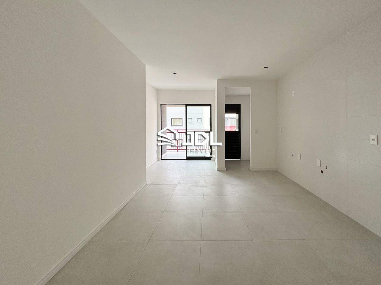 Apartamento à venda no bairro Velha: 