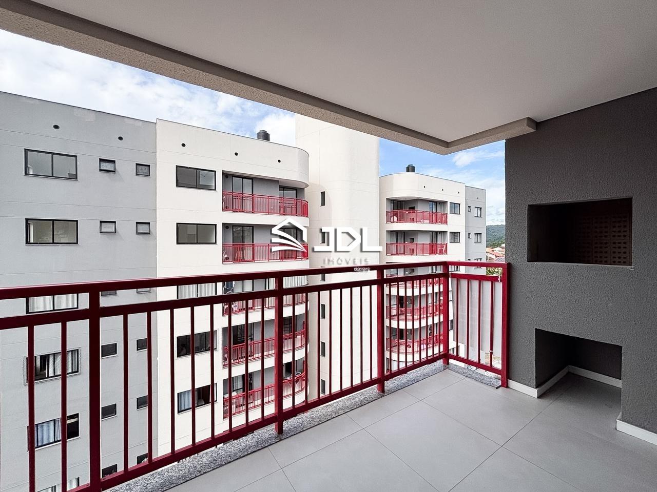 Apartamento à venda no bairro Velha: 