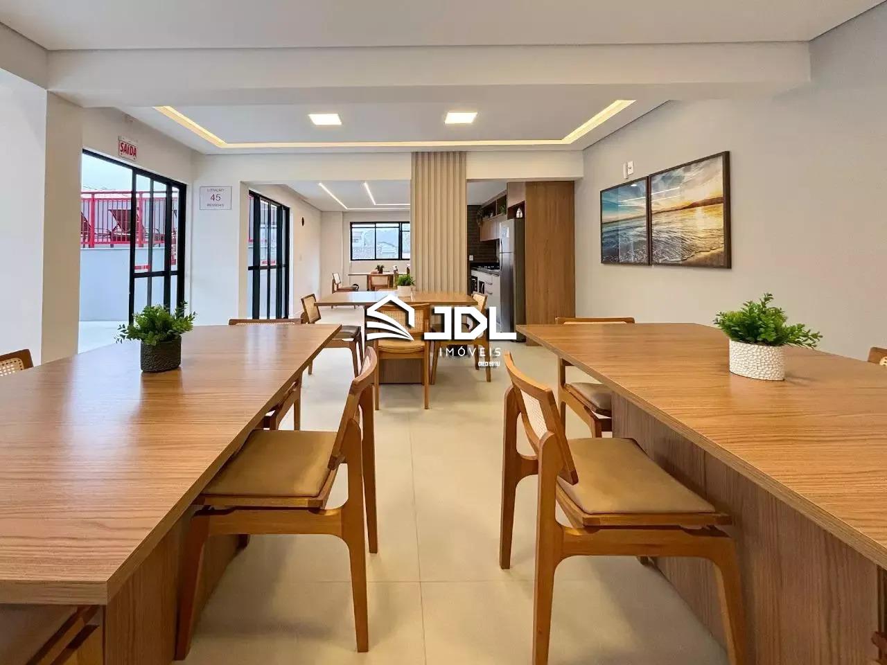 Apartamento à venda no bairro Velha: 