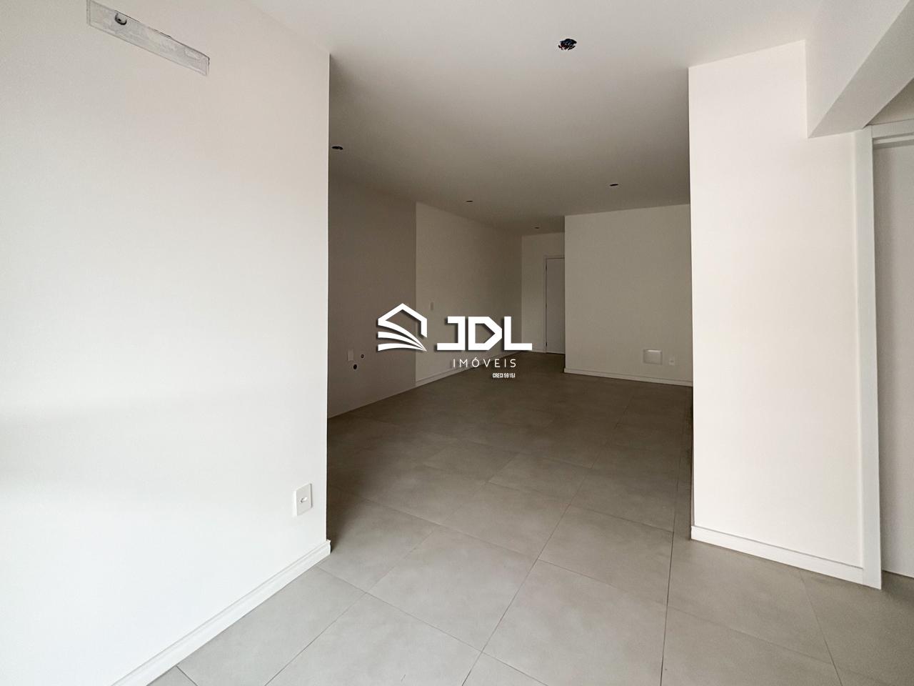 Apartamento à venda no bairro Velha: 