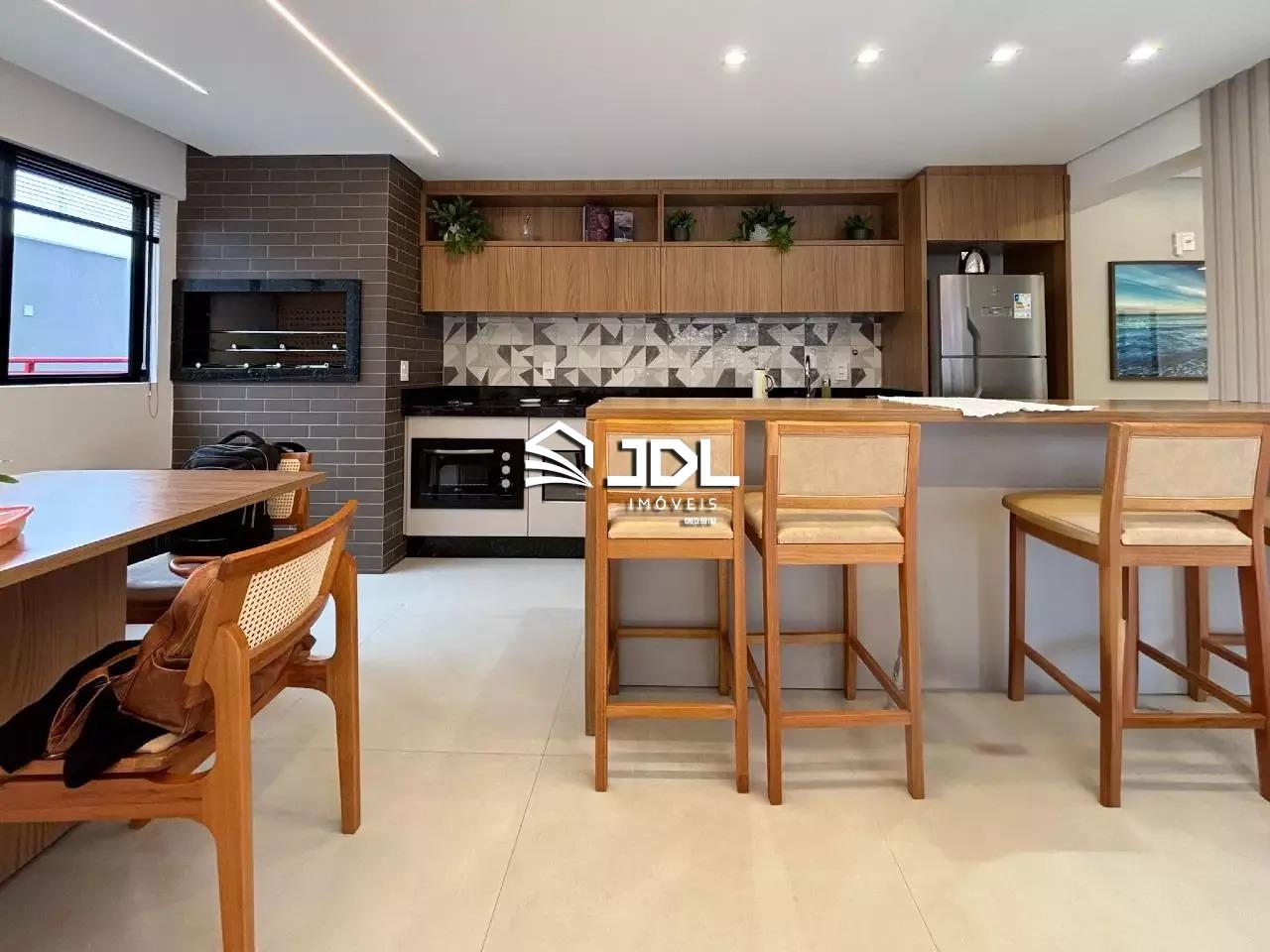 Apartamento à venda no bairro Velha: 