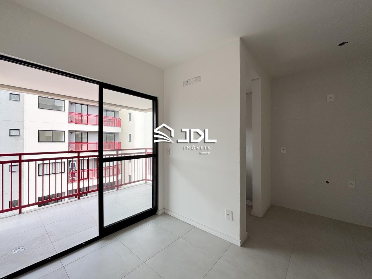 Apartamento à venda no bairro Velha: 