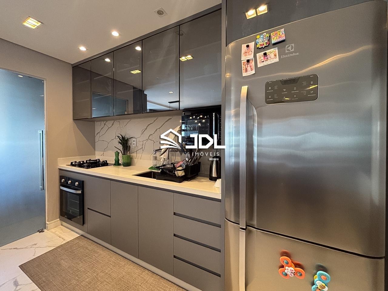 Apartamento à venda no bairro Vila Nova: 