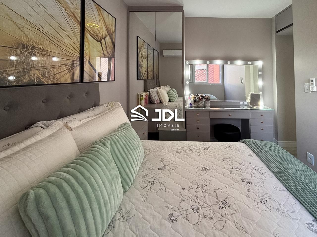 Apartamento à venda no bairro Vila Nova: 