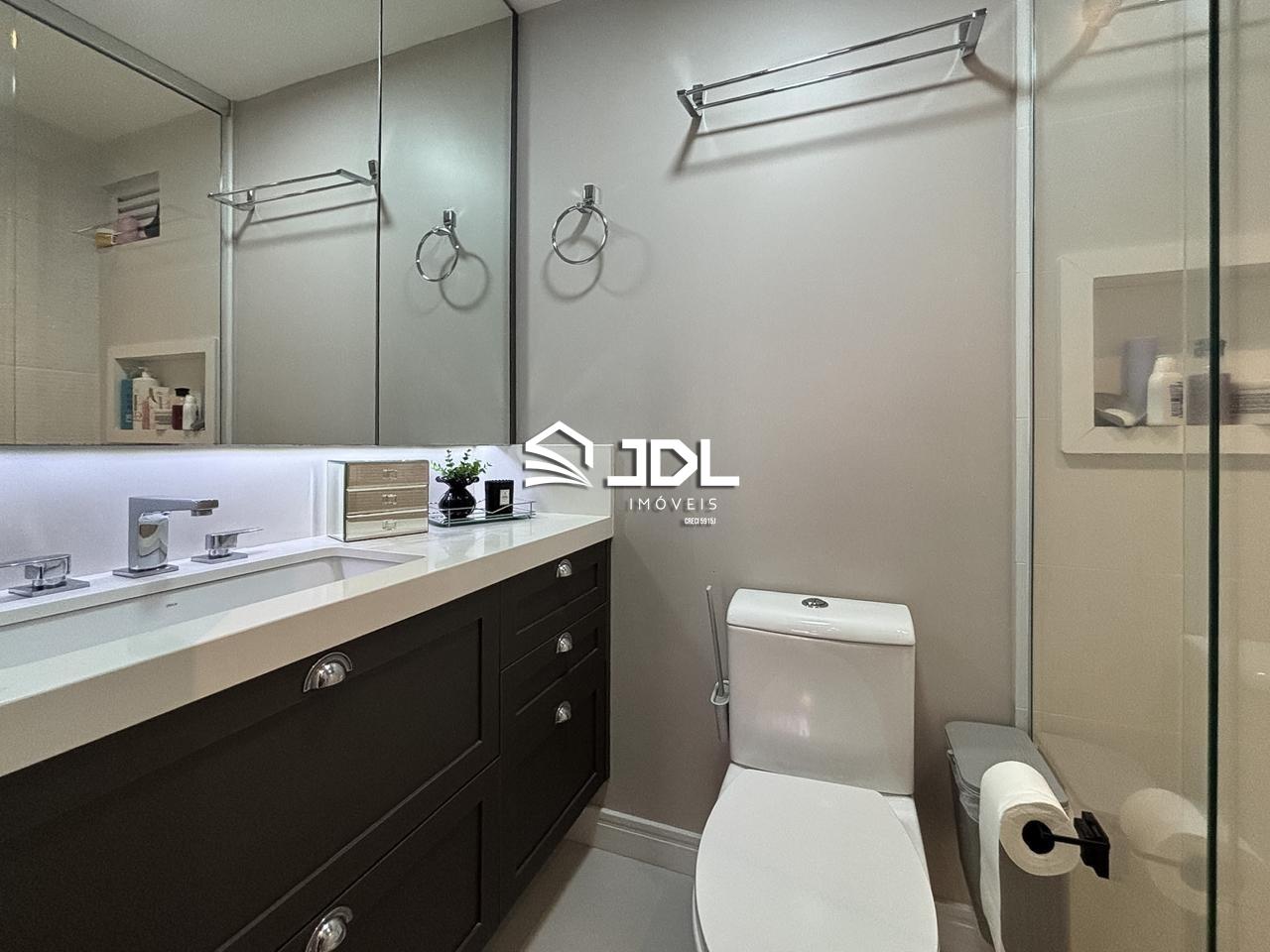 Apartamento à venda no bairro Vila Nova: 