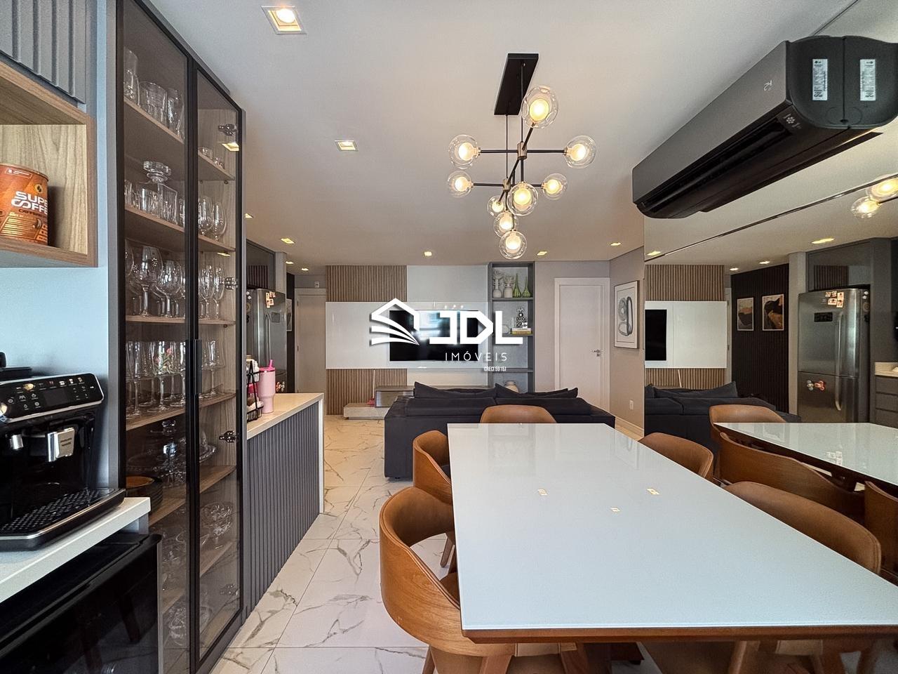 Apartamento à venda no bairro Vila Nova: 