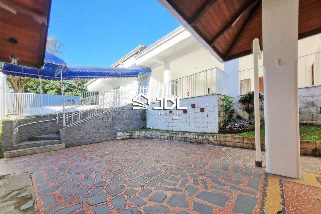 Casa à venda no bairro Garcia: