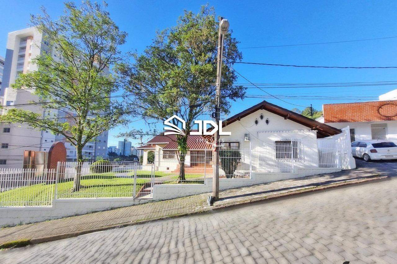 Casa à venda no bairro Garcia: 