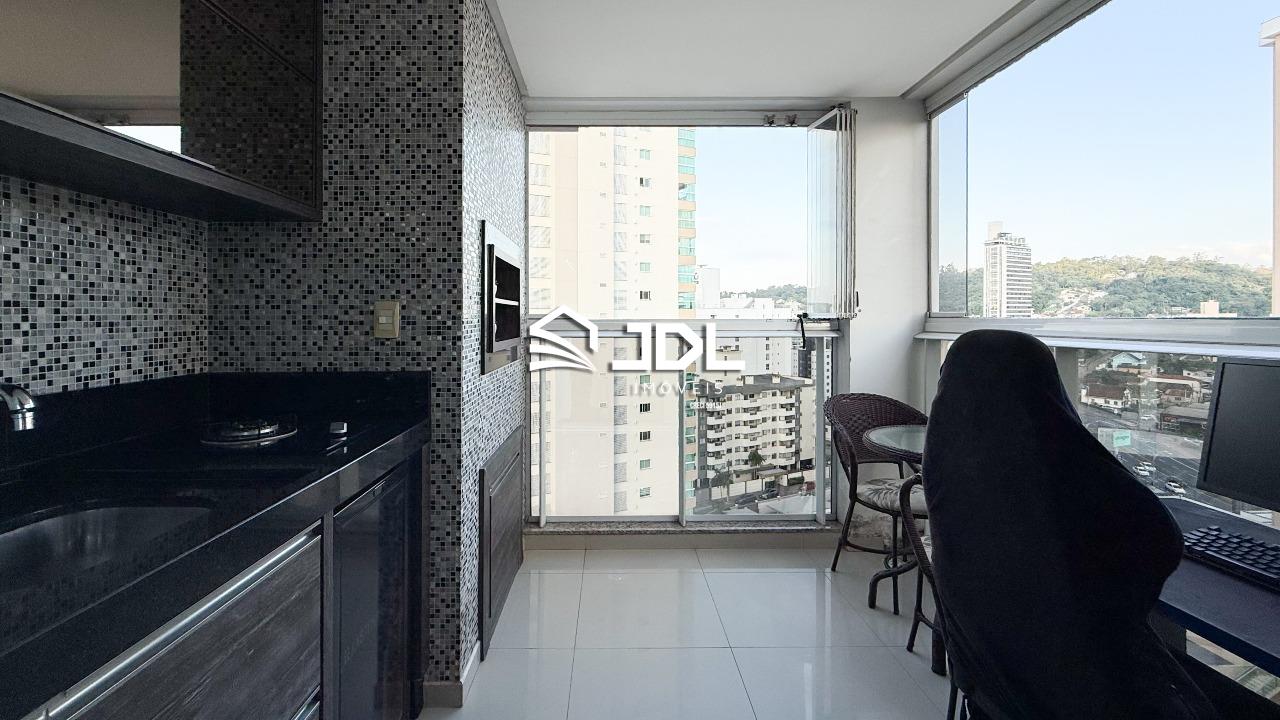 Apartamento à venda no bairro Velha: 