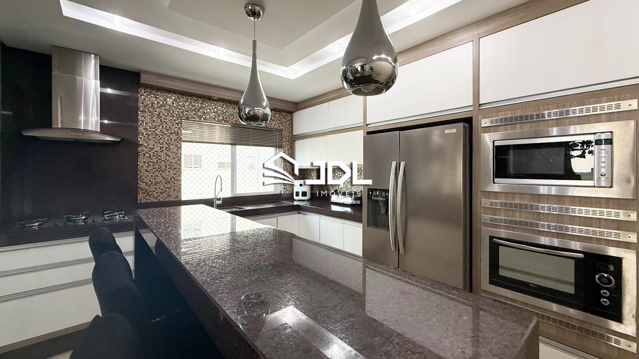 Apartamento à venda no bairro Velha: 