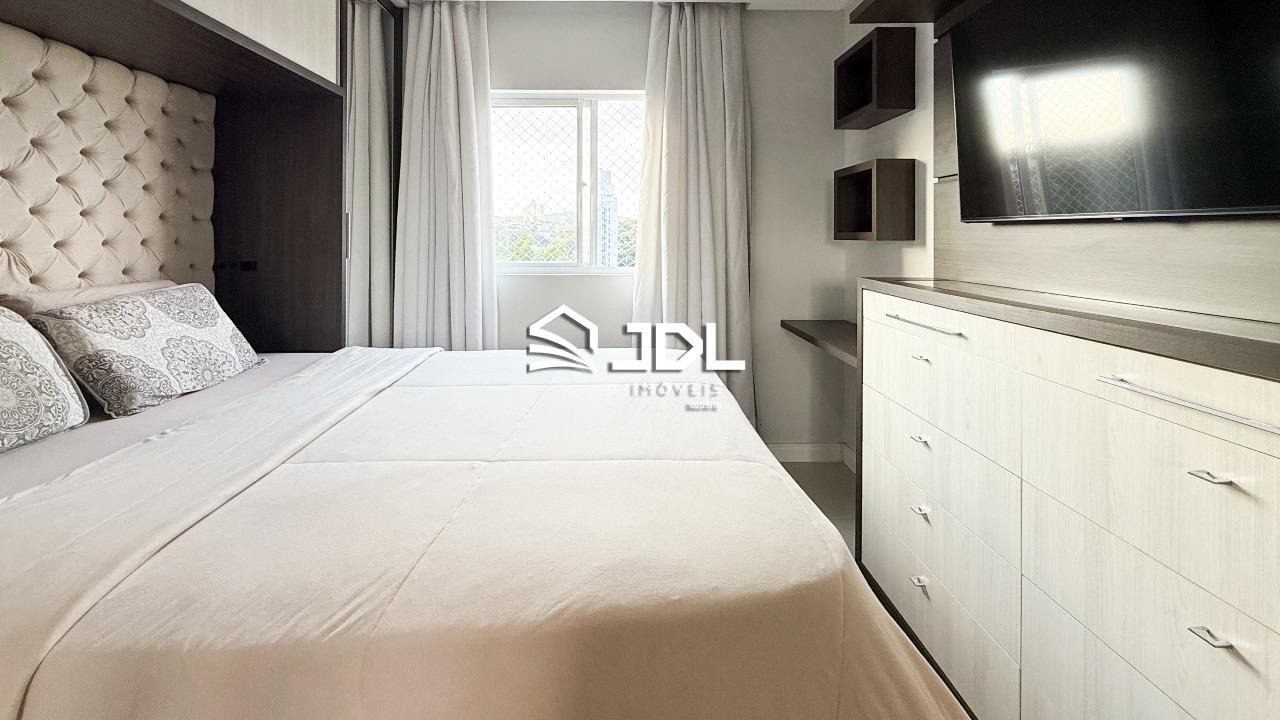 Apartamento à venda no bairro Velha: 