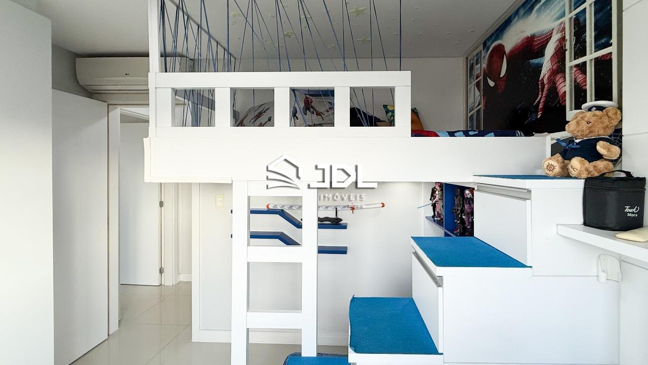 Apartamento à venda no bairro Velha: 