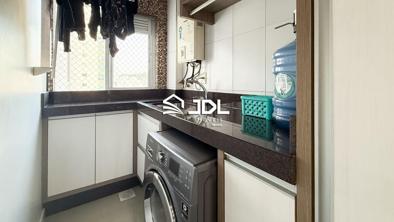 Apartamento à venda no bairro Velha: 