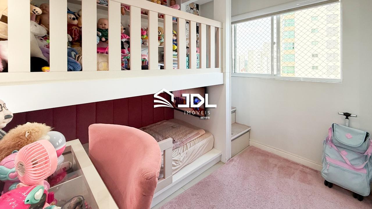 Apartamento à venda no bairro Velha: 