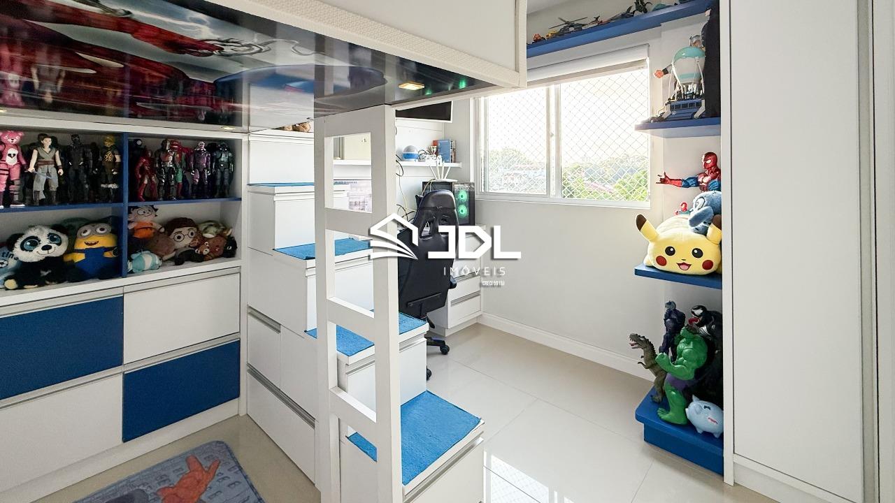 Apartamento à venda no bairro Velha: 