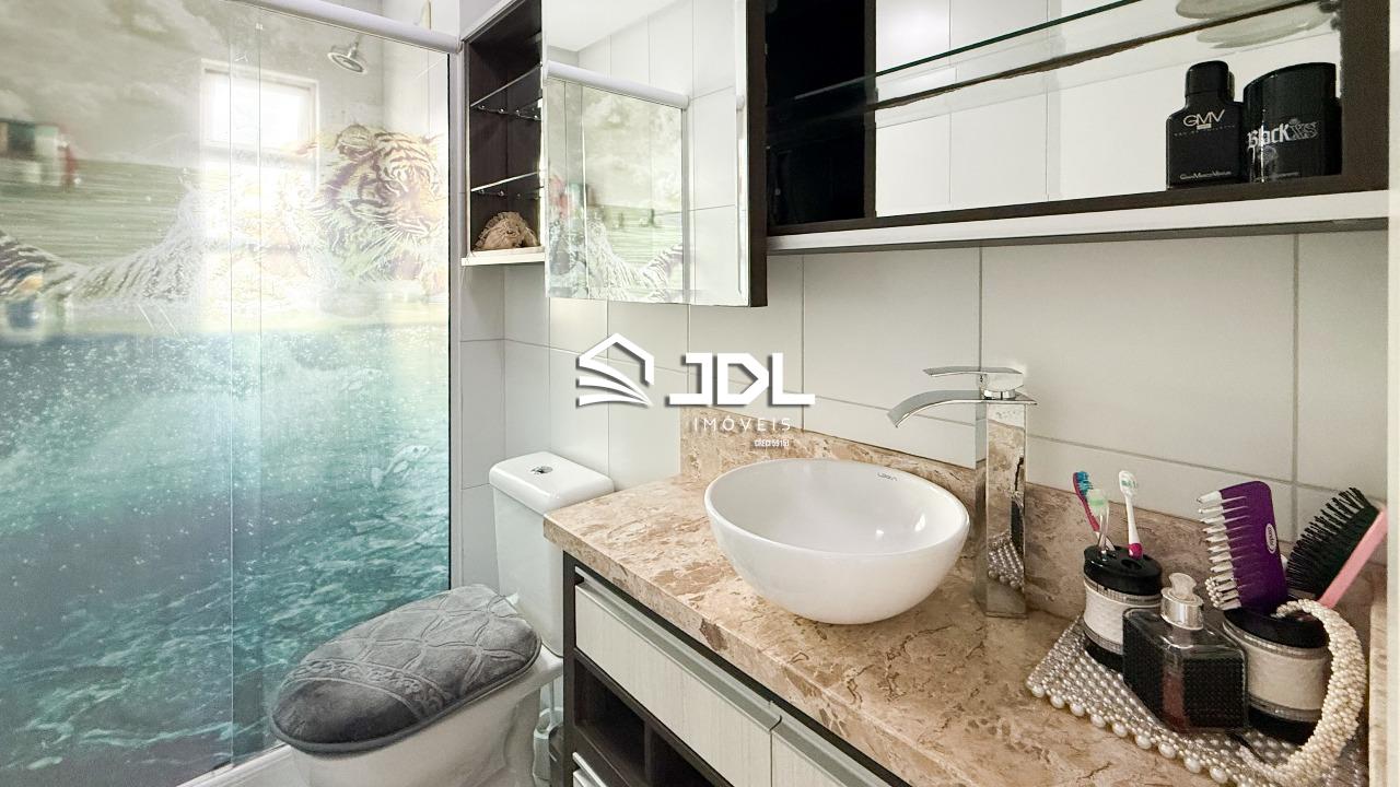 Apartamento à venda no bairro Velha: 