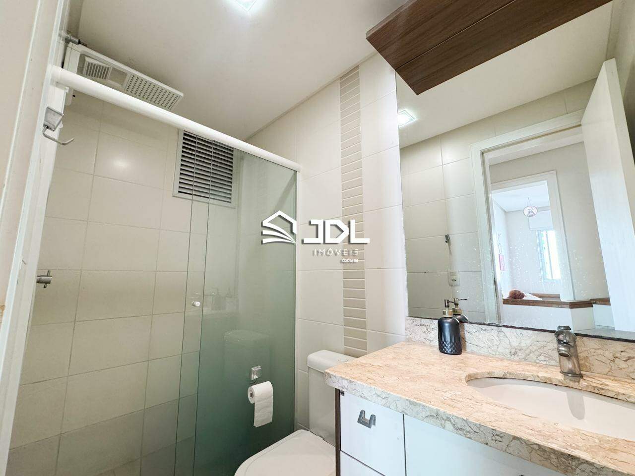 Apartamento à venda no bairro Velha: 