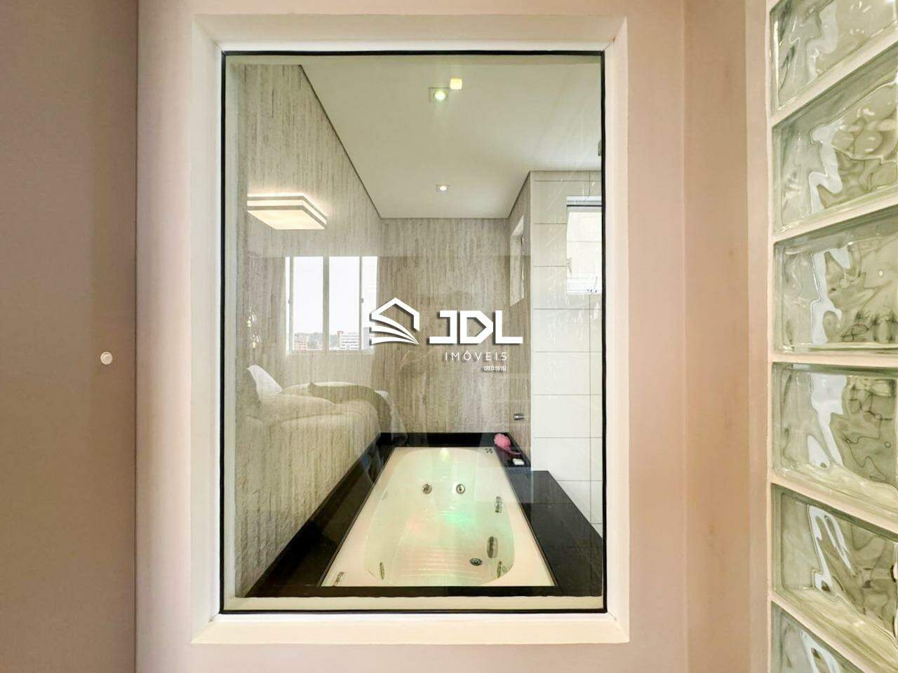 Apartamento à venda no bairro Centro: 