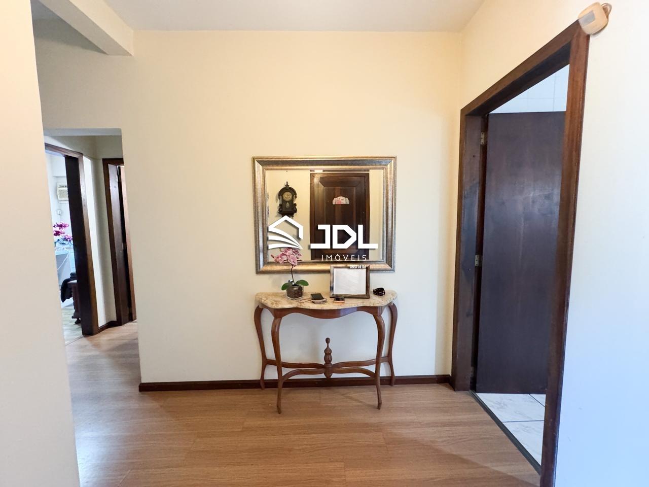 Apartamento à venda no bairro Centro: 