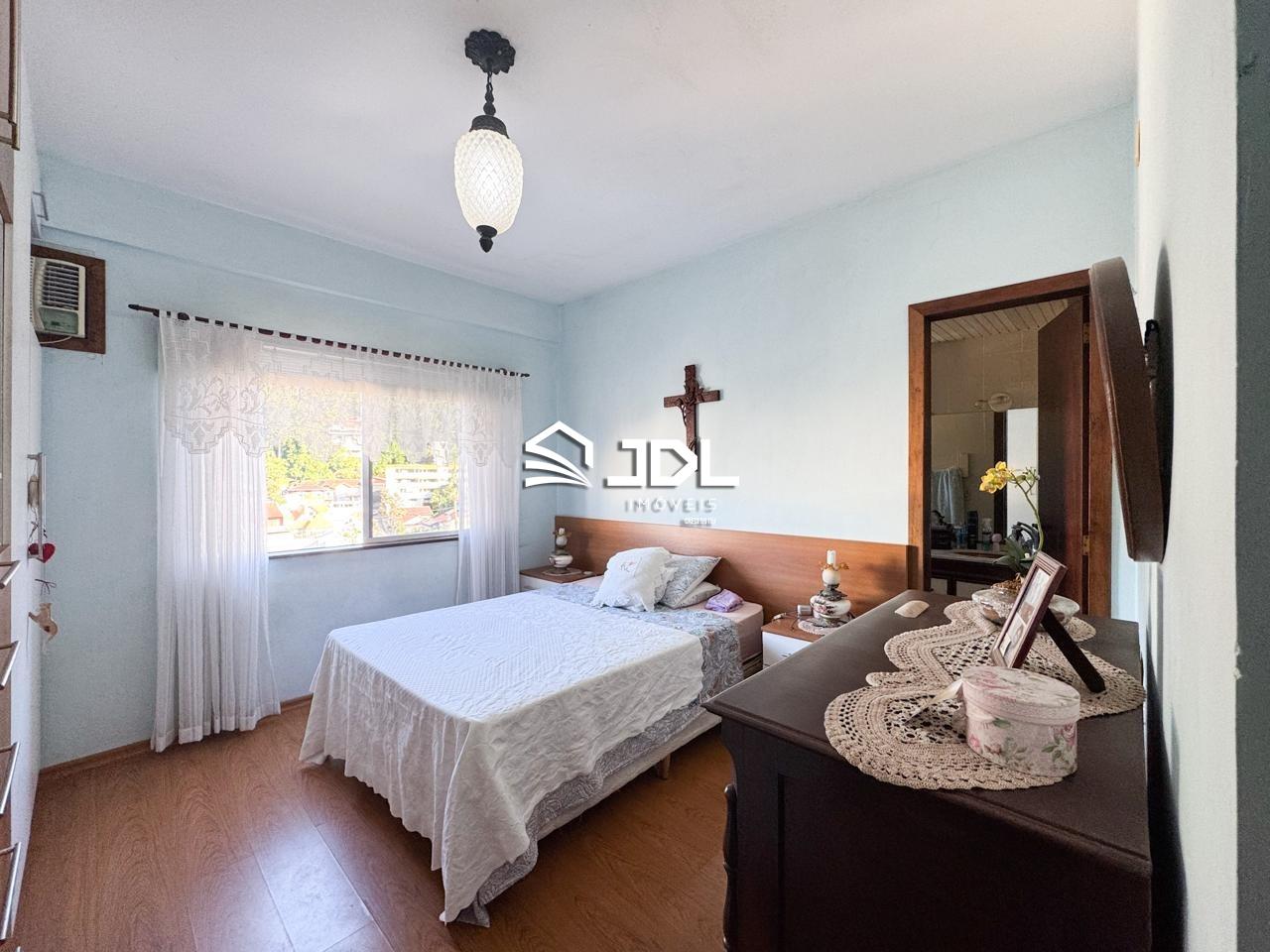 Apartamento à venda no bairro Centro: 