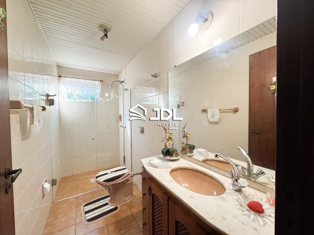 Apartamento à venda no bairro Centro: 